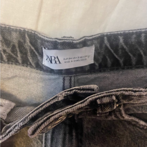 Zara shorts - Picture 3 of 3